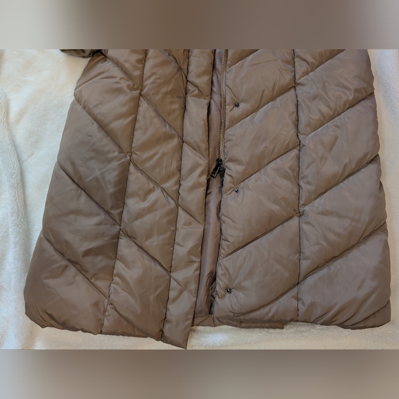 Steve Madden NWT Tan Long Puffer Coat - Picture 10 of 10